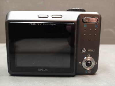 Epson L-500V Compact Digital Camera With Kastar Battery & Charger