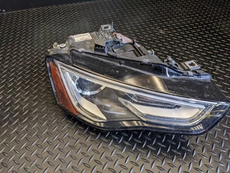 Passenger Headlight Xenon HID Self Adjusting Opt 8Q3 Fits 13-17 AUDI A5 2172179 - Image 2 of 4