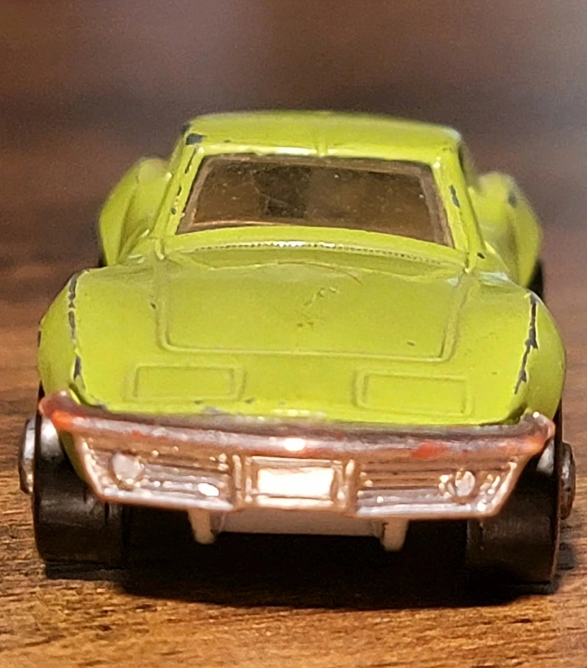 Playart Corvette Stingray verde limão vintage - Imagem 3 de 4