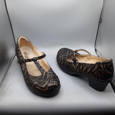 Alegria Shoes Womens 9M EU40 Mary Jane Animal Print Leather