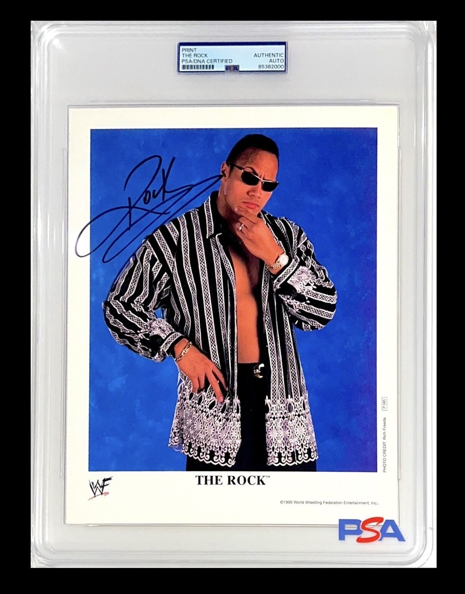 WWE THE ROCK P-585 SIGNED 8X10 ORIGINAL PROMO PHOTO ENCAPSULATED