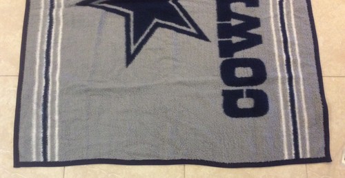 Dallas Cowboys VTG Biederlack Star Logo Blanket Blue Silver 48x54 - Picture 4 of 10