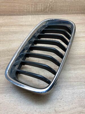 7405836 18801310 BMW F30 F31 Serie Grill Gitter Einlass Außen