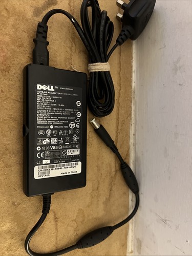 DELL , Model: DA65NS3-00 P/N: DK138 Output 19.5VDC 3.34A - Picture 2 of 2