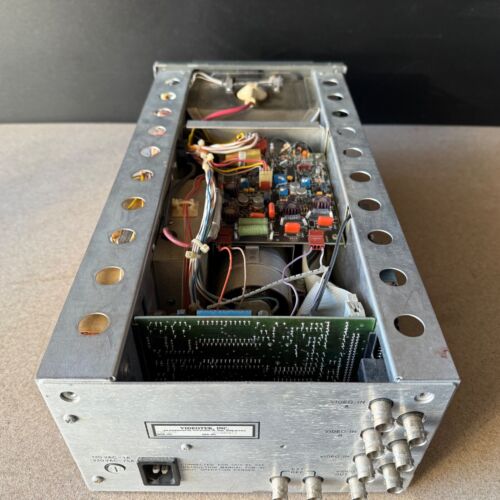 Videotek TVM-620 Waveform Monitor Vectorscope Powers On - Picture 9 of 20