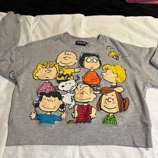 PEANUTS CROPPED SWEATSHIRT PULLOVER COLOR GRAY/MULTI-SZ S