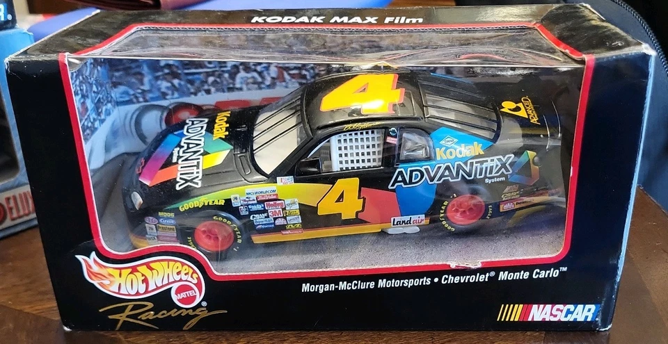 LOTE de (3) Coches de Carreras Hot Wheels NASCAR 1:24 de Colección Cajas Sin Abrir Foto 2 de 4