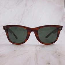 Occhiali da sole vintage B&L Ray-Ban Wayfarer guscio tartaruga Bausch & Lomb USA uomo