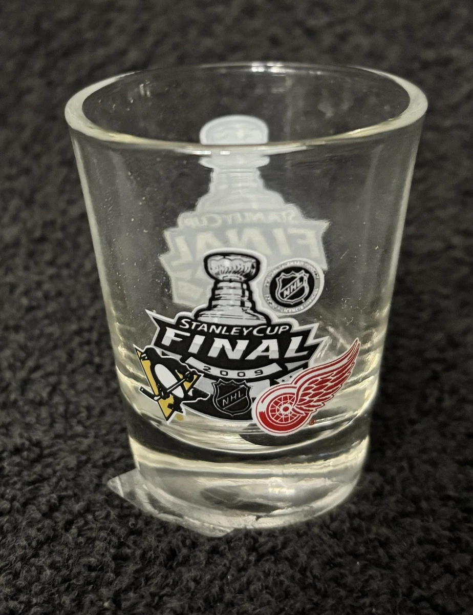 blackhawks stanley cup mug Chicago Blackhawks 50 oz. COACH Hydration Mug main image 0
