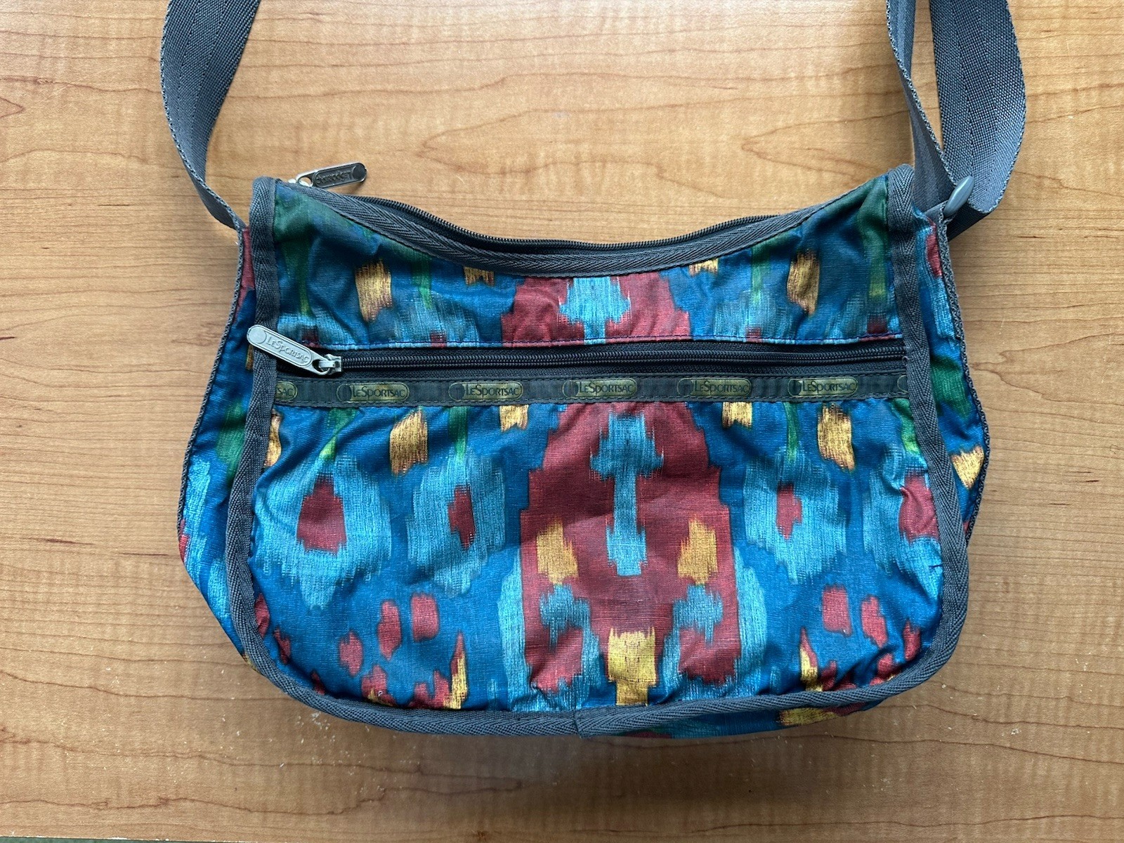 Lesportsac patterned multicolor Classic Hobo GUC - image 1