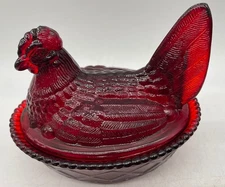 Covered Hen on Woven Base - Red - Original Westmoreland Mold