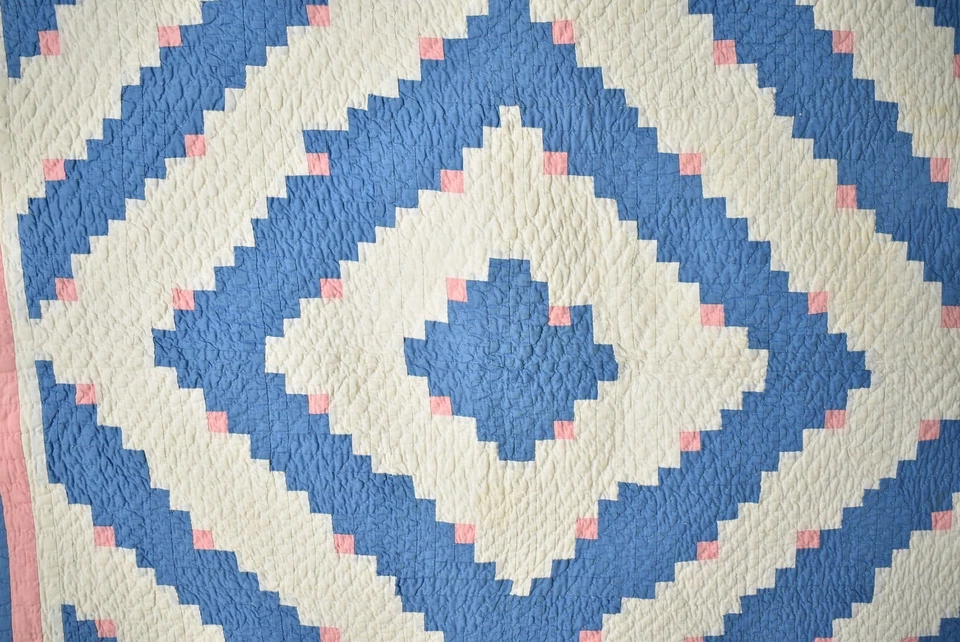 GRAPHIC Vintage 30's Barn Raising Log Cabin Antique Crib Quilt ~MINIATURE SCALE! - Image 2 of 4
