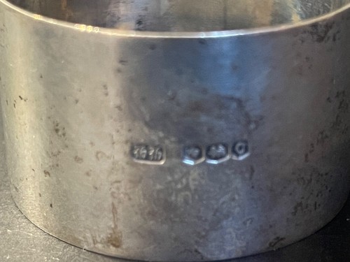 Pair of Vintage 1945 Sheffield Hallmarked Sterling Silver Napkin Rings - 70g - Picture 7 of 9