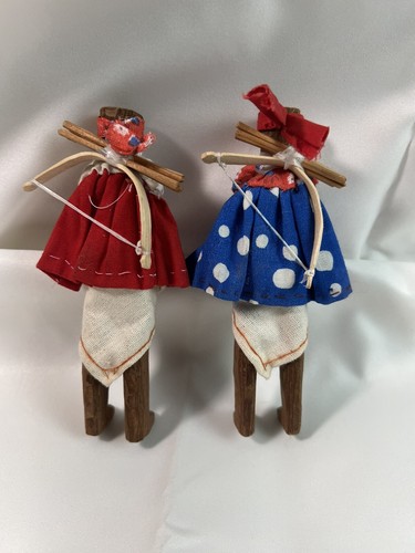 Rare Primitive Hand Carved Wooden Tarahumara Indian Dolls Woman with Bow & Arrow - Picture 2 of 8