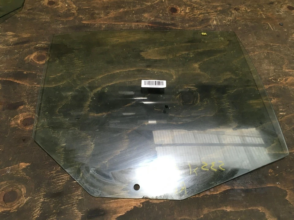 宝马 535XI E60 2007 - 2008 SEDAN 后方右乘客侧门窗玻璃工厂 — 第 2/4 张图片