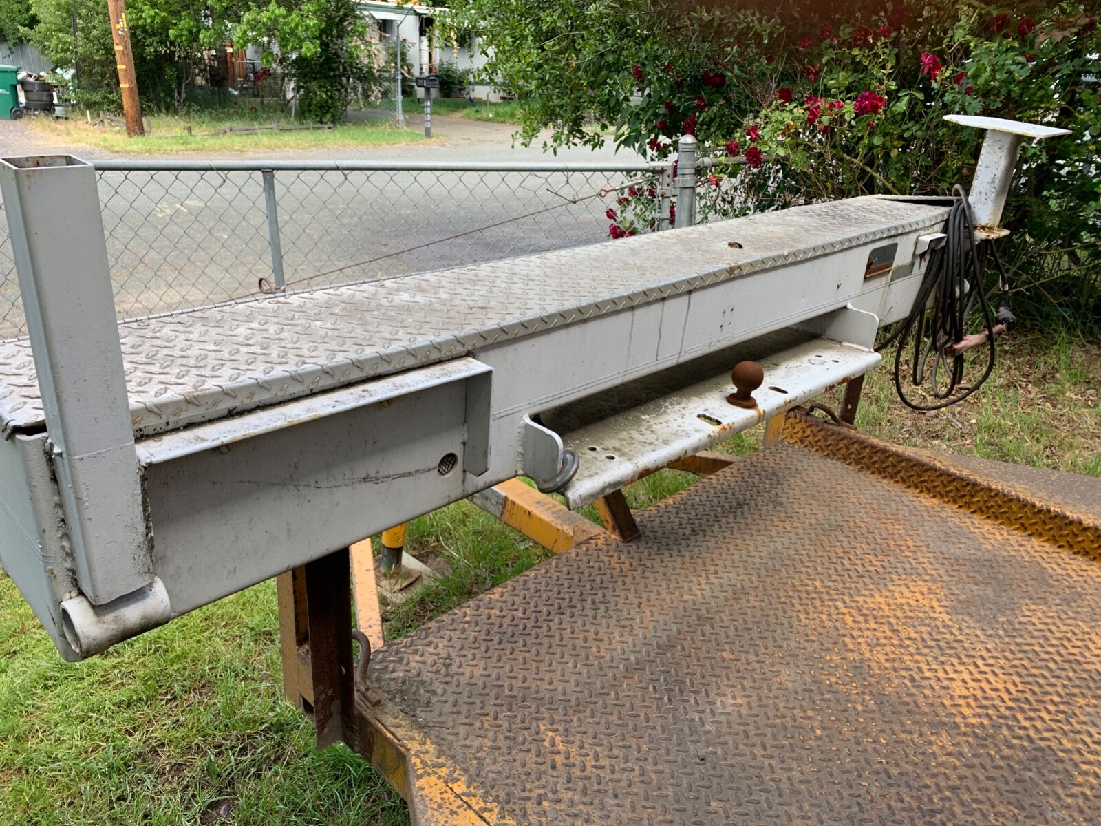 2 ton concealed/foldable service truck bumper crane and/or winch, 12V