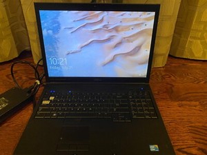 新品SSD240GB+HDD640GB 4コア ノートパソコン 中古良品 17型 DELL