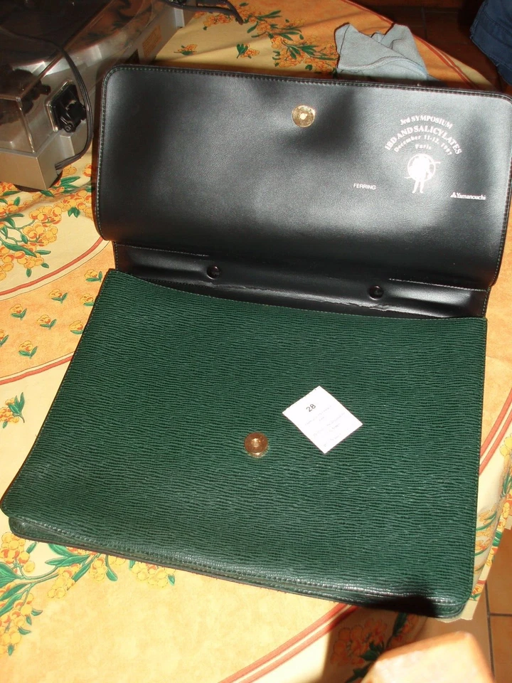 Porte document cuir VERT ANGLAIS fait par sellerie maroquinerie de l'ARMOR - Photo 4/4