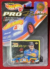 HOT WHEELS PRO RACING KYLE PETTY 1997 17580. SEE COMBINED OFFERS 