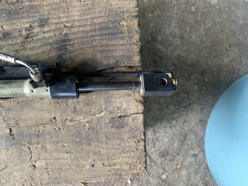 MERCEDES BENZ R230 SL LEFT SIDE BOOT TRUNK LID DRIVE CYLINDER A2308001372 - Picture 6 of 8