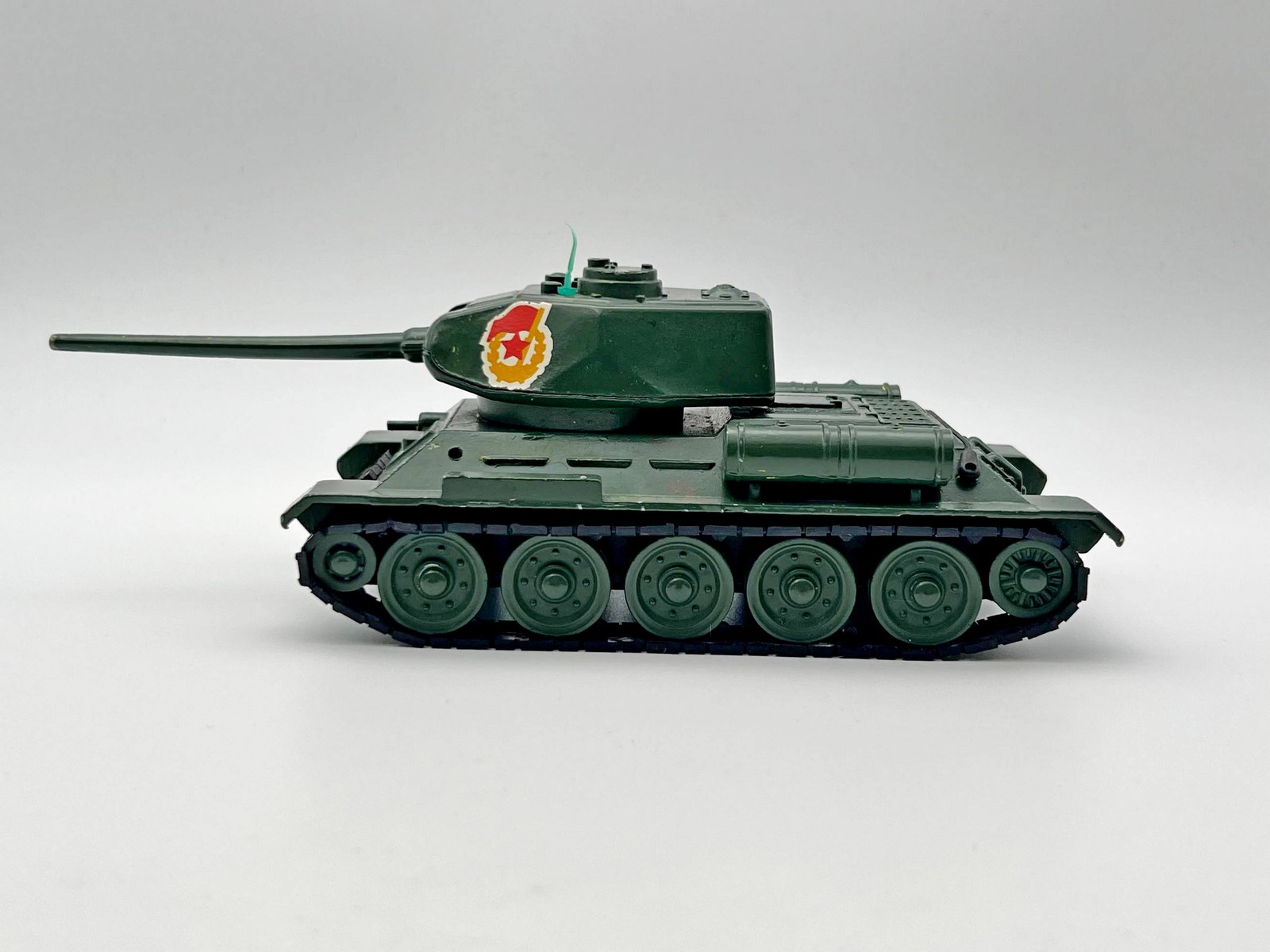 Metal Model Tank T34 Vintage Soviet Military Vehicles Collectible Retro Toy USSR