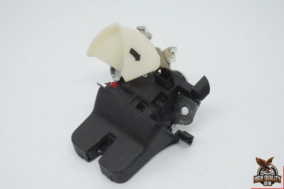 VOLKSWAGEN PASSAT 2012-2018 MALETERO CUBIERTA TAPA CIERRE ACTUADOR MONTAJE MOTOR Foto 2 de 4