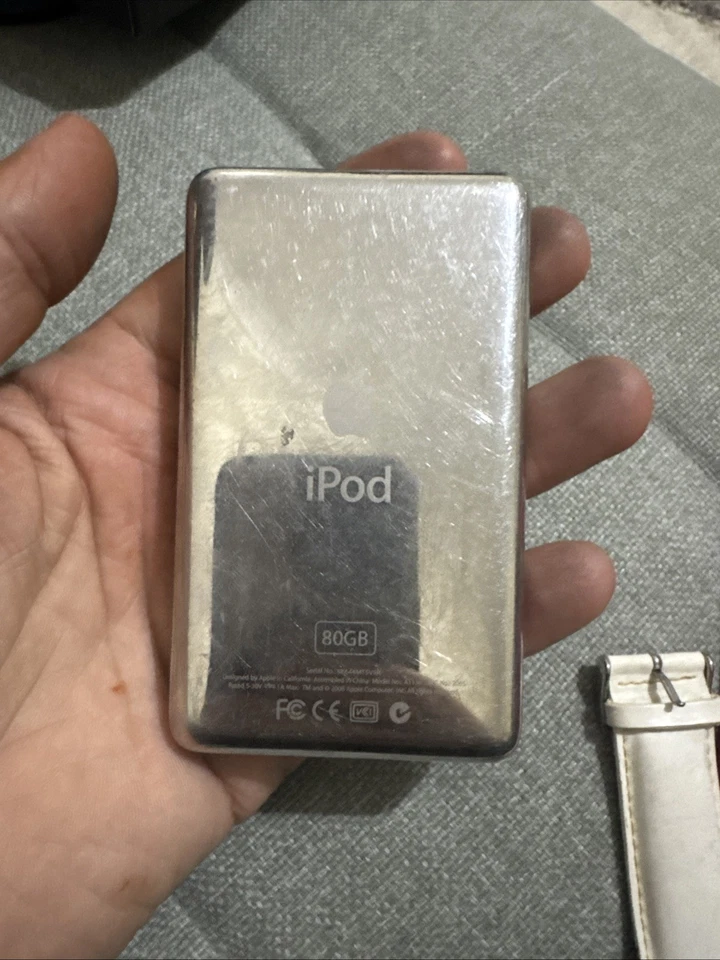 2006 Apple A1136 iPod 80 GB MP3 Video Player 5.5 Generation - Black (MA450LL/A) - Image 2 of 4