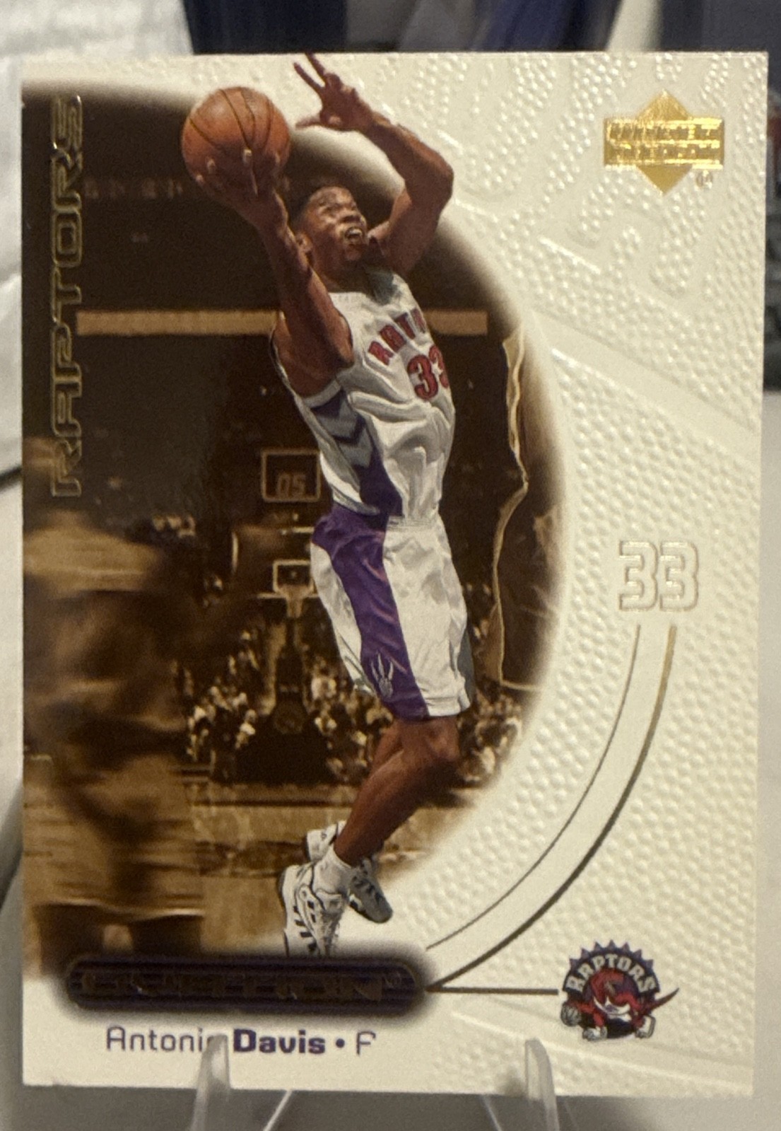 2000-01 Upper Deck Ovation - Antonio Davis #54