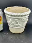 Roseville 6” Donatello Ivory Flower Pot In Excellent Condition