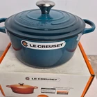 Le Creuset - 4.3L   teal Round  Oven---9206--