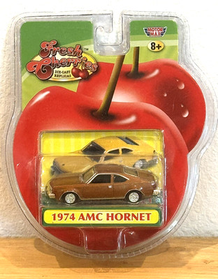 Motor Max Fresh Cherries 1974 AMC Hornet 1:87 Die-Cast Car 2006 Mint On Card