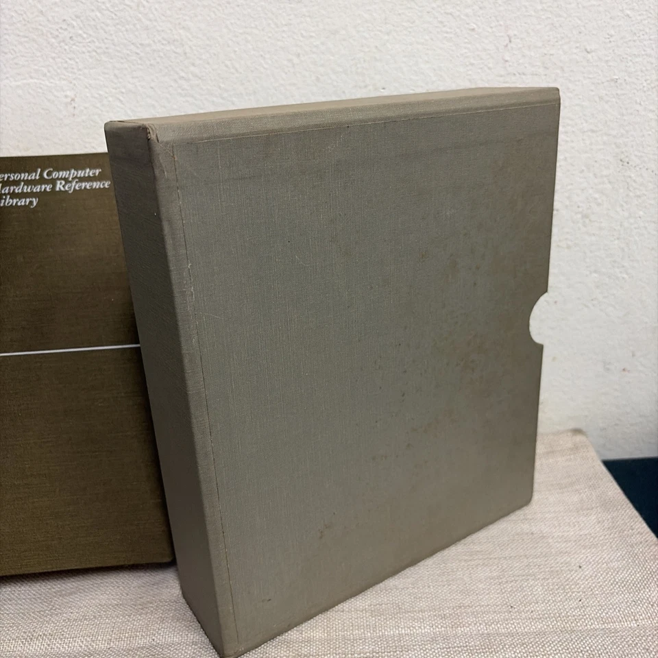 IBM BASIC Personal Computer Reference Library 6025010 - Image 2 of 4