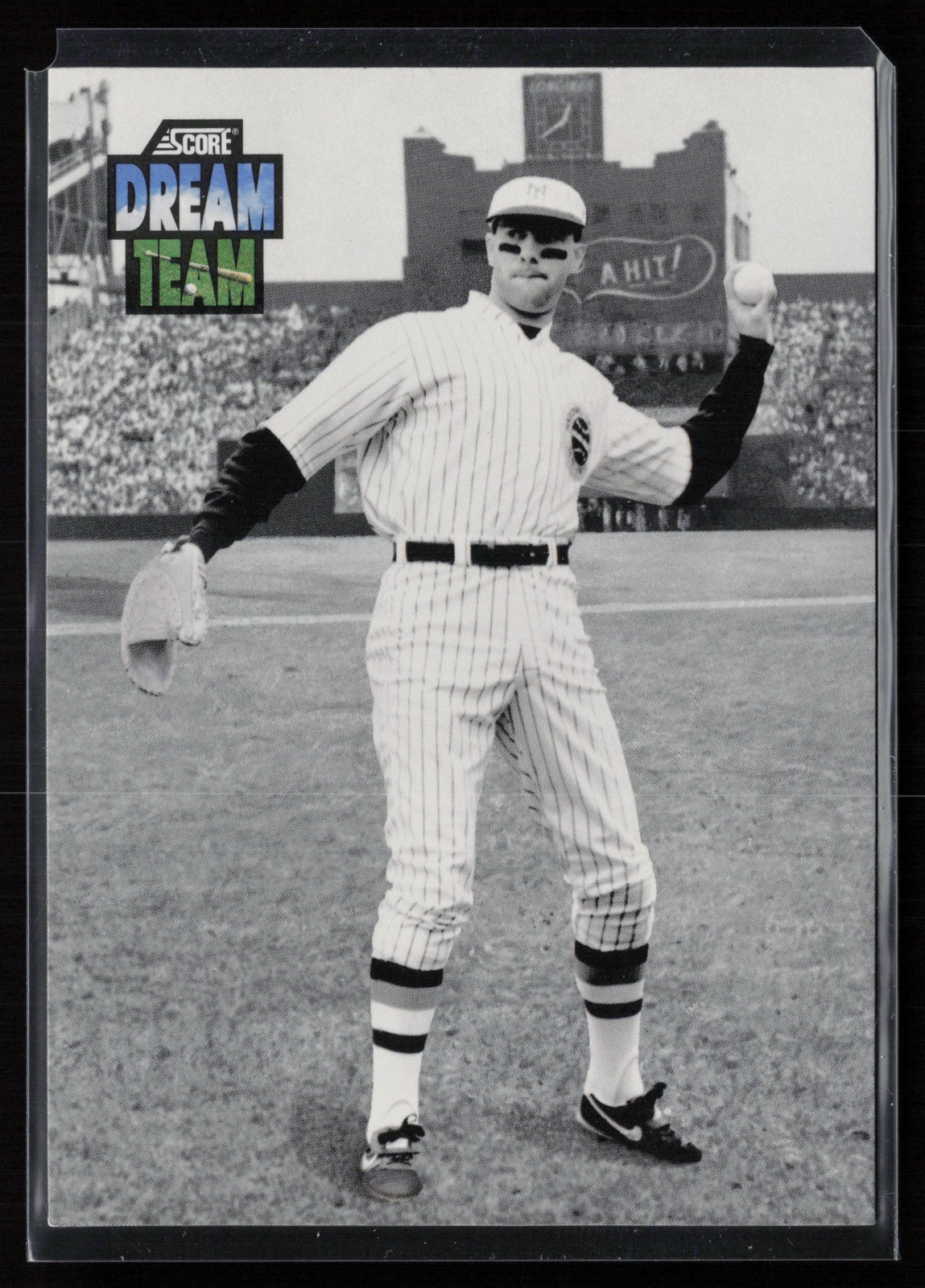 1992 Score #883a Will Clark : No copyright info below card number (Pack version)