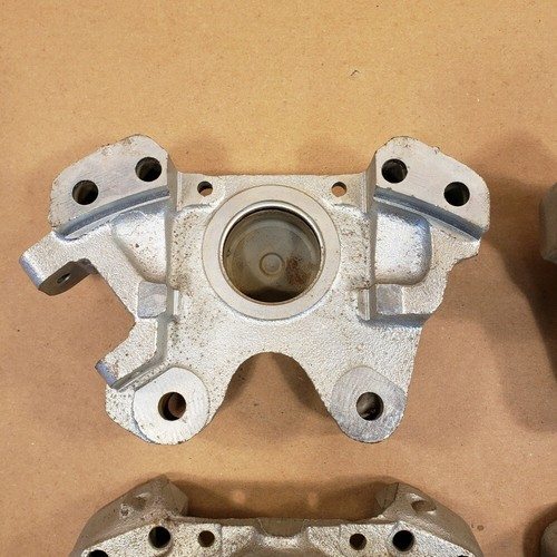 Jaguar XKE E-Type S2 S3 XJ6 S1 S2 XJ12 S1 Rear LH RH Girling Brake Caliper Pair - Picture 2 of 24