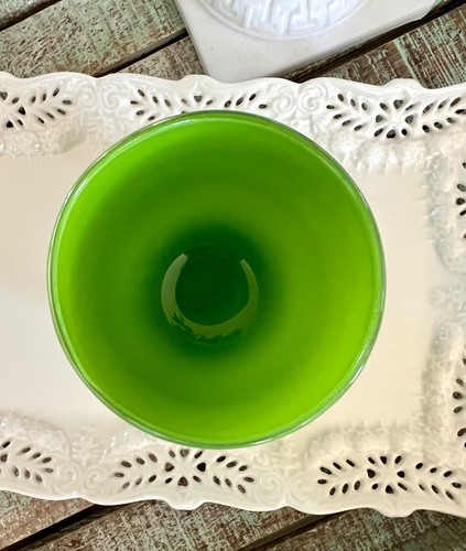 Glassybaby "Lucky" Bright Green Pre-Triskelion Votive Candleholder - Picture 3 of 10