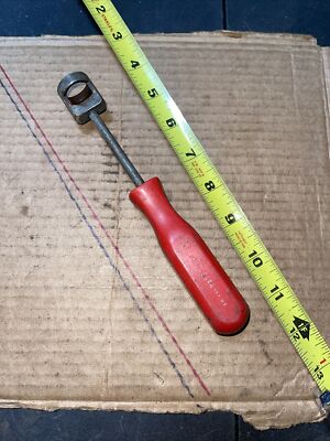 MAC Tools USA S14A 7-1/2 In Red Hard Handle Brake Spring Retainer Driver