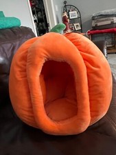 Halloween Fall Pumpkin New w/ tags 16.54 X 16.54 X 13.78 Cat Dog Pet Bed