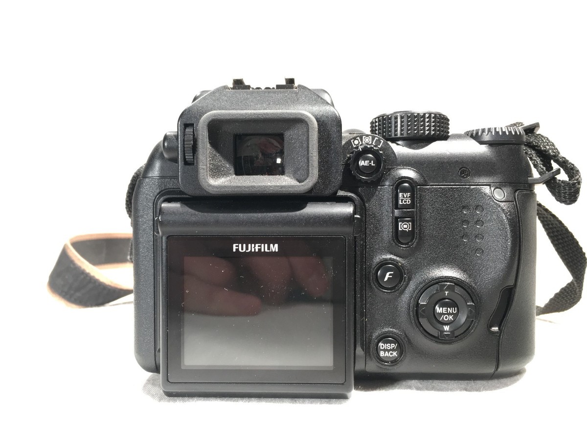 Fujifilm FinePix S9100 9.0 MP Digital Camera - Black NON-WORKING