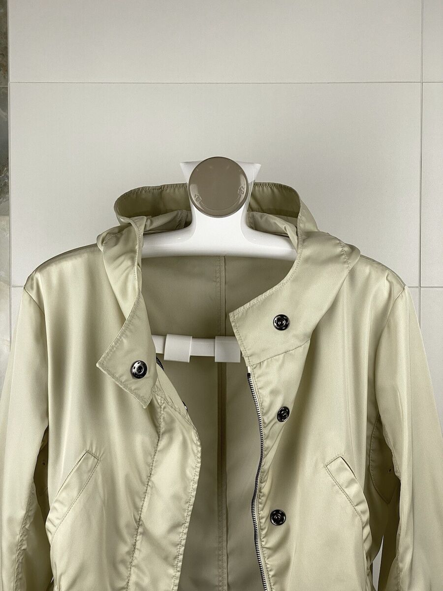 Prada nylon woman jacket with a belt size 40 | eBay Prada nylon woman jacket with a belt size 40 | eBay