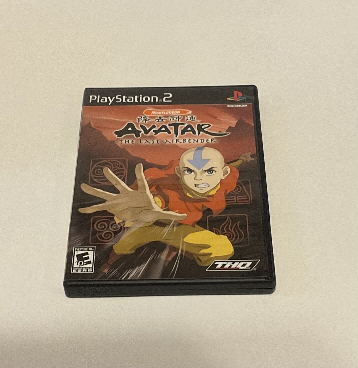 Trong trò chơi PS2 Avatar: Nhân vật cuối cùng trận chiến, bạn sẽ được tham gia vào một cuộc phiêu lưu kỳ thú giữa các thế giới. Với đồ hoạ tuyệt đẹp và trọng tâm chính xác, đây là một trò chơi vô cùng đáng chơi. Được trang bị đầy đủ sách hướng dẫn, bạn sẽ không bao giờ cảm thấy bị mất dấu.