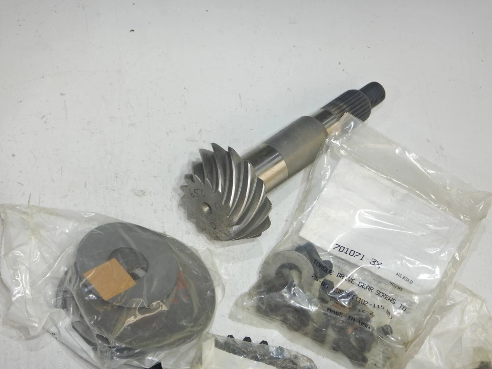 Crown Jeep CJ SJ J Series 71-86 New Dana 30 Ring Gear & Pinion Set 8126518 - Image 4 of 4