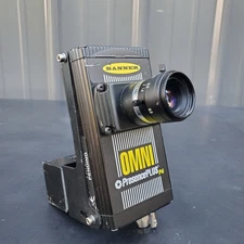 Banner Presence Plus P4 Omni Vision Camera w/ Mount Inspection 