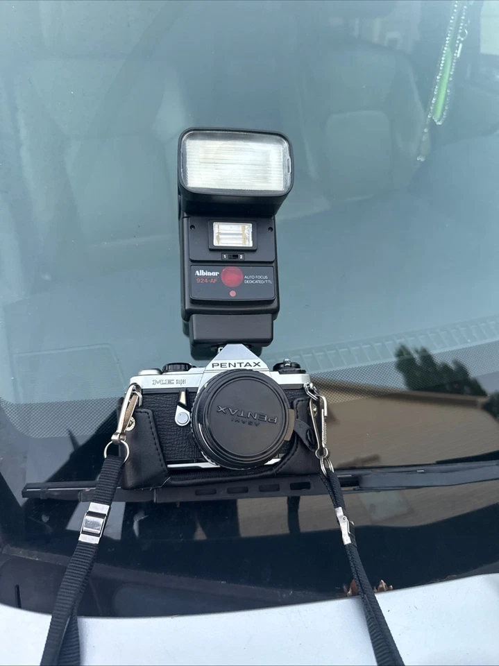 Cámara fotográfica Pentax ME Super 35 mm SLR con kit de lente de 50 mm Foto 2 de 4