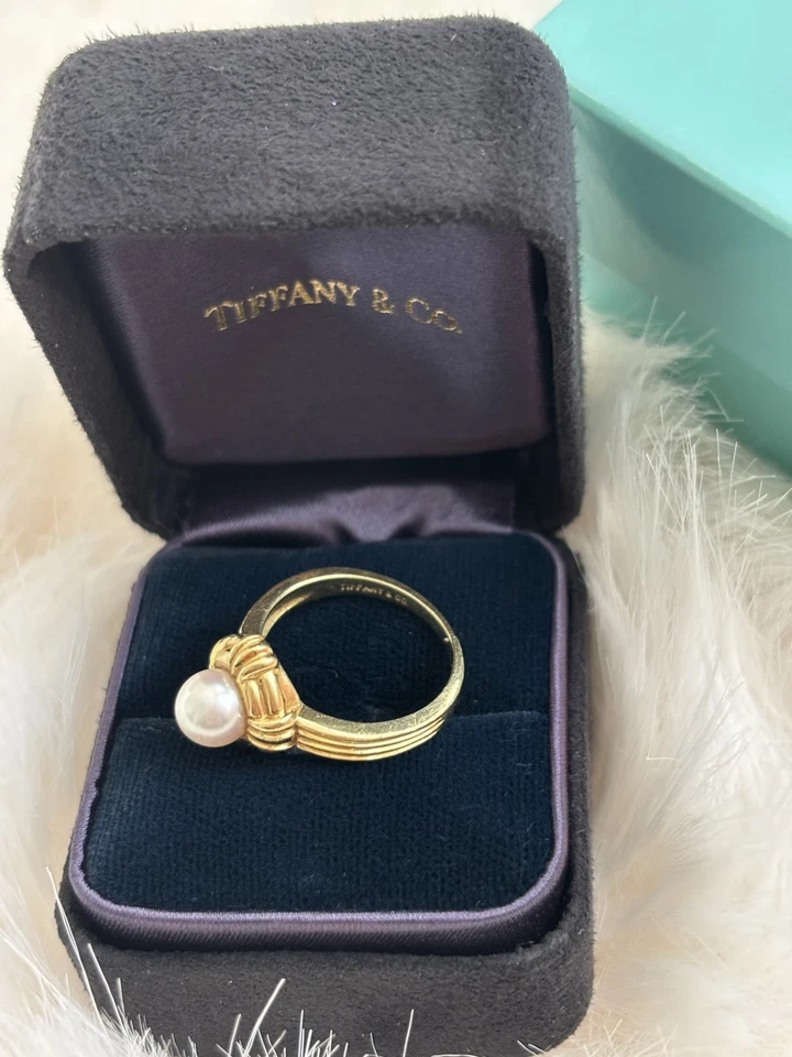 Auténtica Tiffany&Co. vintage Anillo de perlas oro amarillo 18k 6,4 mm US5,25-5,5 5,24 g Foto 2 de 4