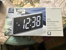 XXL-Radiowecker weiß 25,5x12x5,5cm extragroßes 3-Zoll-LED-Display von Tchibo-OVP