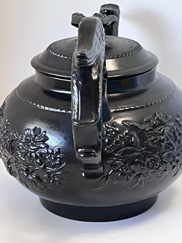 Antique Black Basalt Teapot With Eagle Handle - Picture 13 of 21