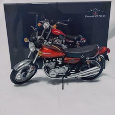 Minichamps Kawasaki Z2 750 RS 1/12