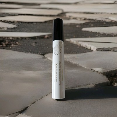 MAX FACTOR X MASTERPIECE DIVINE BROW LUMINATION GEL. 001 CLEAR.