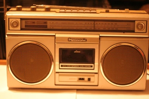 Panasonic Rx 5010 AM/FM Cassette Recorder Boombox needs belt for tape player