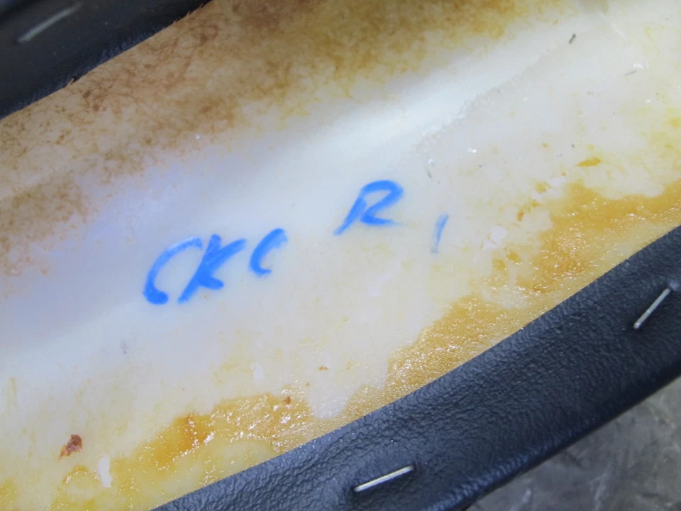 97-04 CHEVROLET CORVETTE C5 JUEGO DE 2 PANELES DE MOLDURA DE PILAR DELANTEROS INTERIORES A OEM Foto 2 de 4